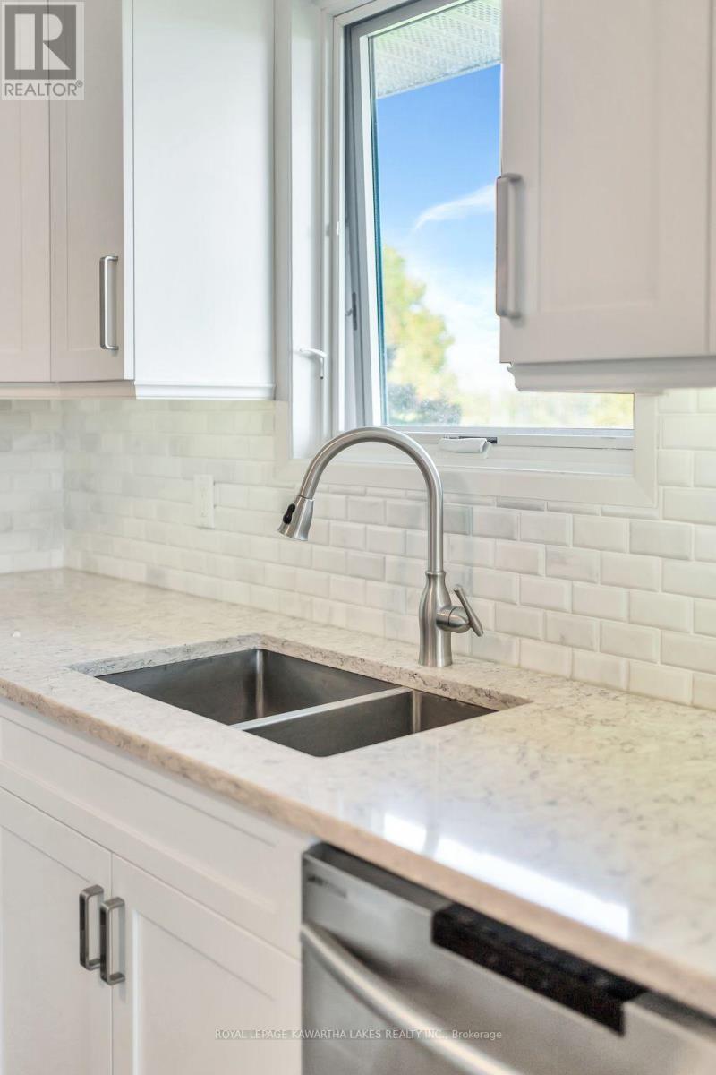 1240 Meadowview Road, Kawartha Lakes, Ontario  K0L 2W0 - Photo 20 - X12452116