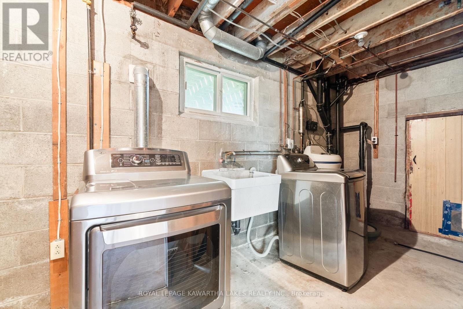 1240 Meadowview Road, Kawartha Lakes, Ontario  K0L 2W0 - Photo 38 - X12452116