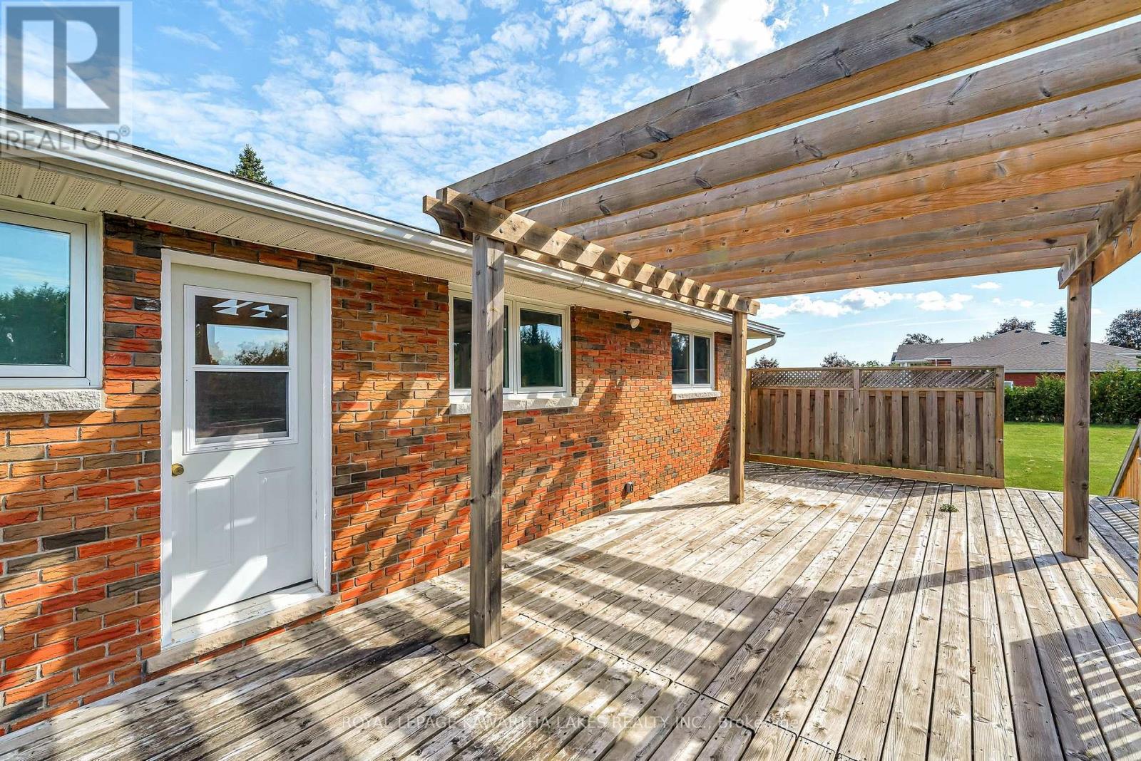 1240 Meadowview Road, Kawartha Lakes, Ontario  K0L 2W0 - Photo 41 - X12452116