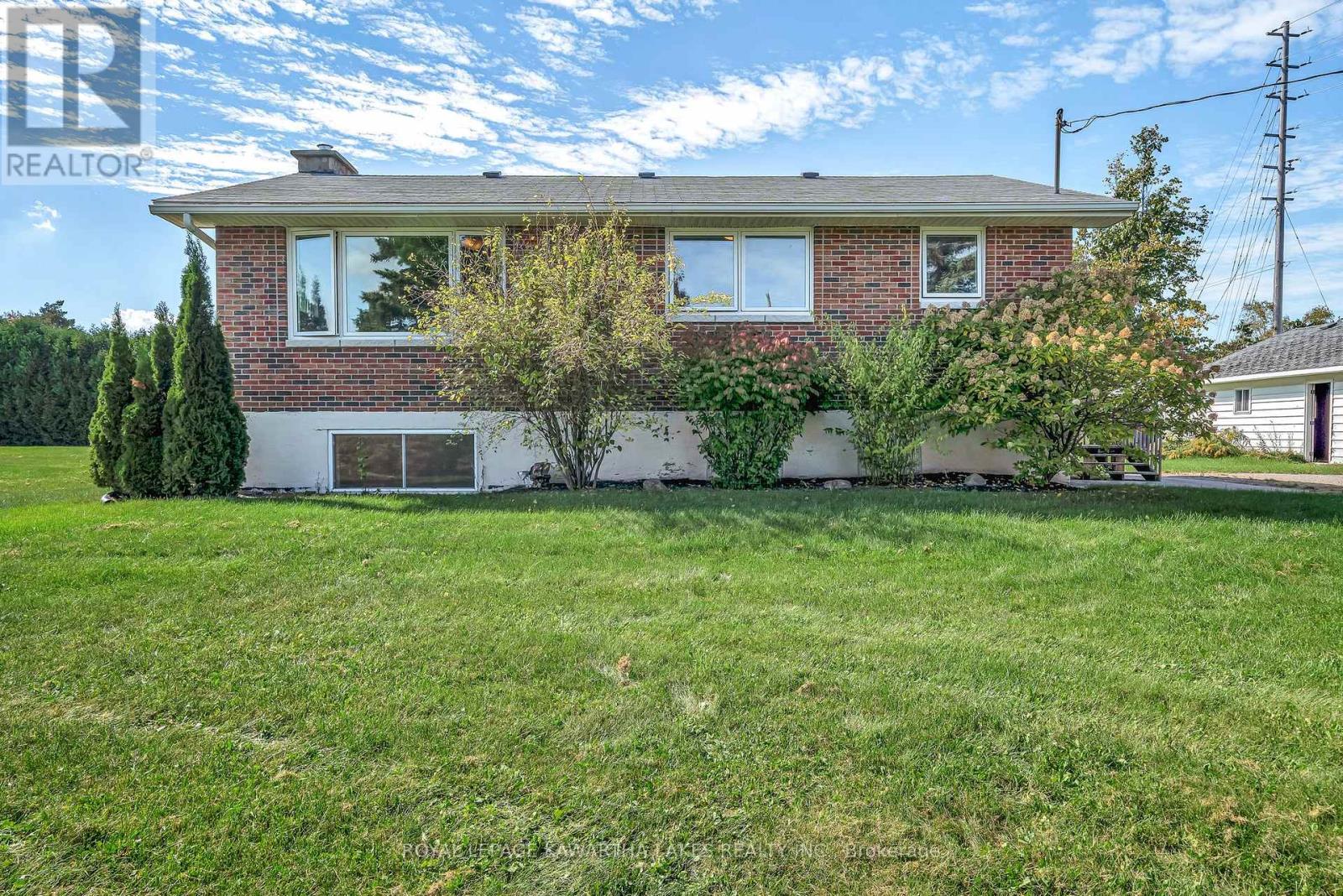 1240 Meadowview Road, Kawartha Lakes, Ontario  K0L 2W0 - Photo 9 - X12452116