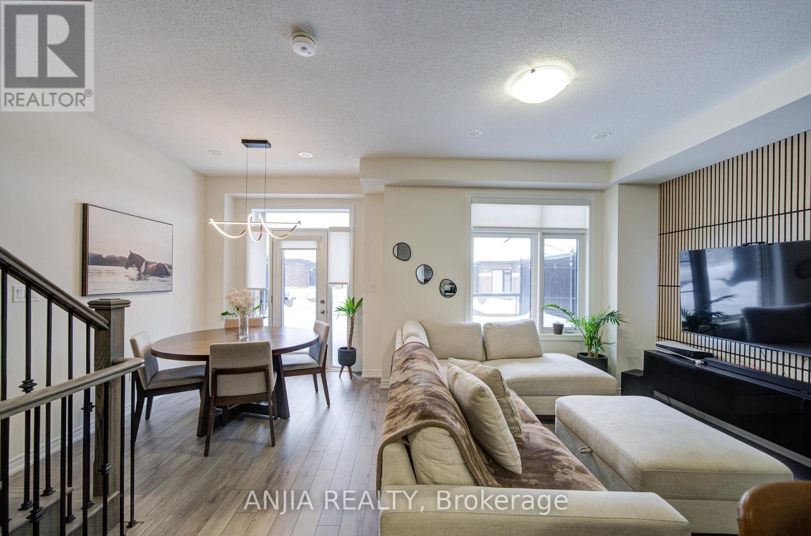 33 Bluebird Lane, Barrie (Painswick South), Ontario L9J 0M3 - Photo 22 - S12671940