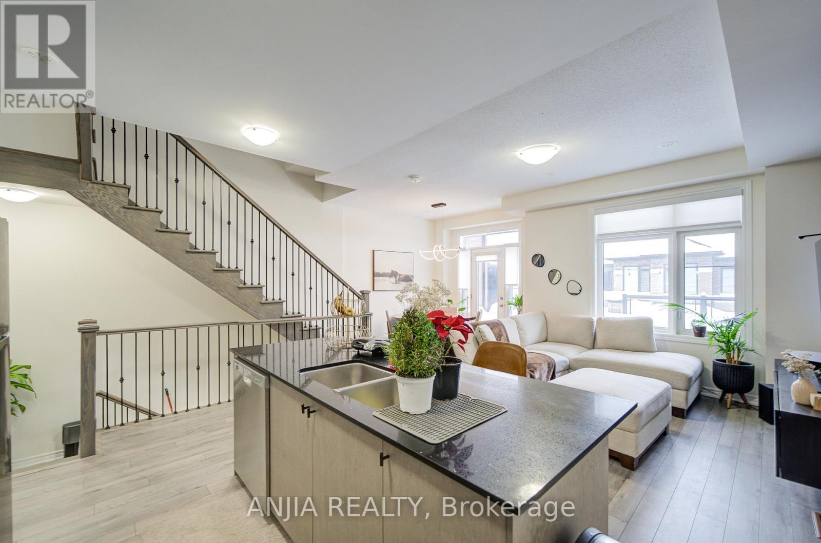 33 Bluebird Lane, Barrie (Painswick South), Ontario L9J 0M3 - Photo 23 - S12671940