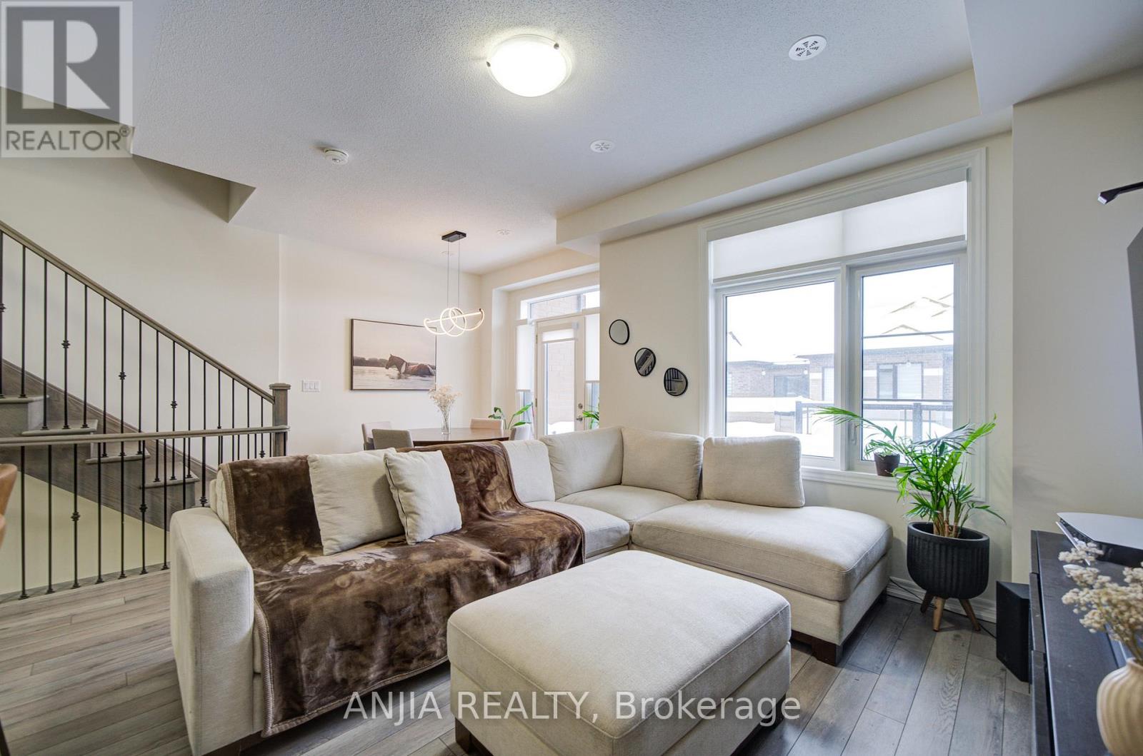 33 Bluebird Lane, Barrie (Painswick South), Ontario L9J 0M3 - Photo 25 - S12671940