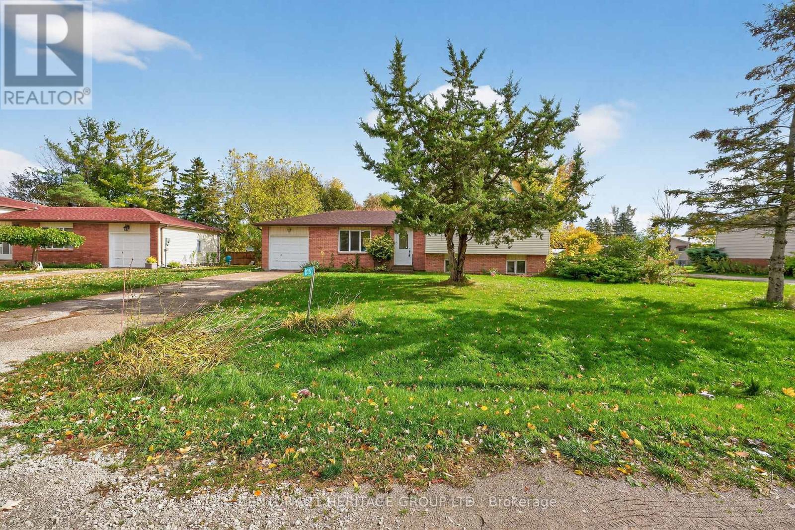 1087 County Rd 42, Clearview, Ontario  L0M 1S0 - Photo 2 - S12671990