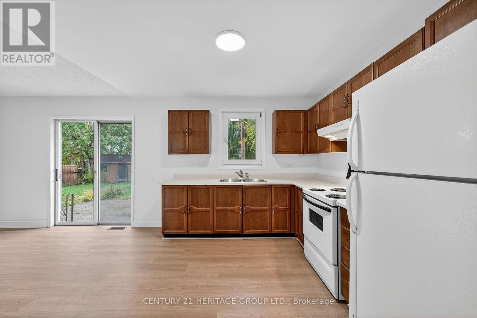 1087 County Rd 42, Clearview, Ontario  L0M 1S0 - Photo 6 - S12671990