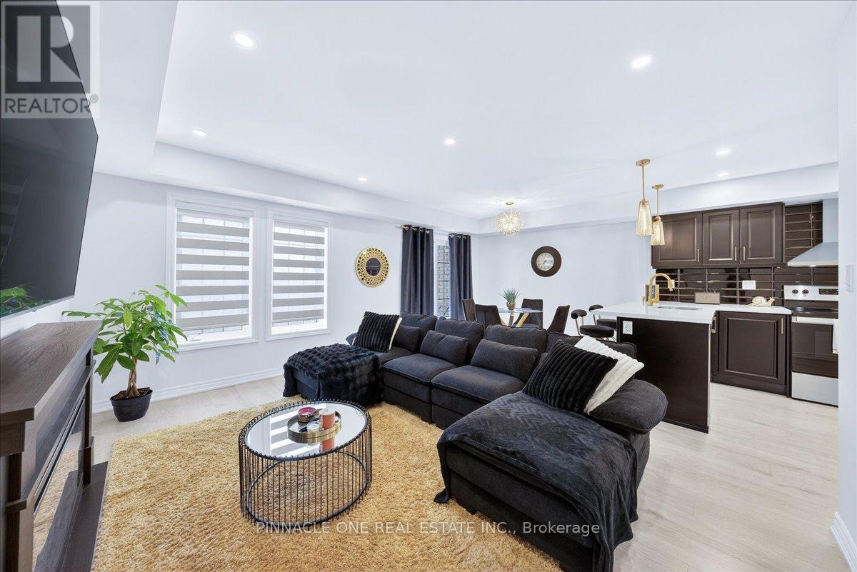 4 - 41 Pumpkin Corner Crescent, Barrie, Ontario  L9J 0C2 - Photo 16 - S12672064