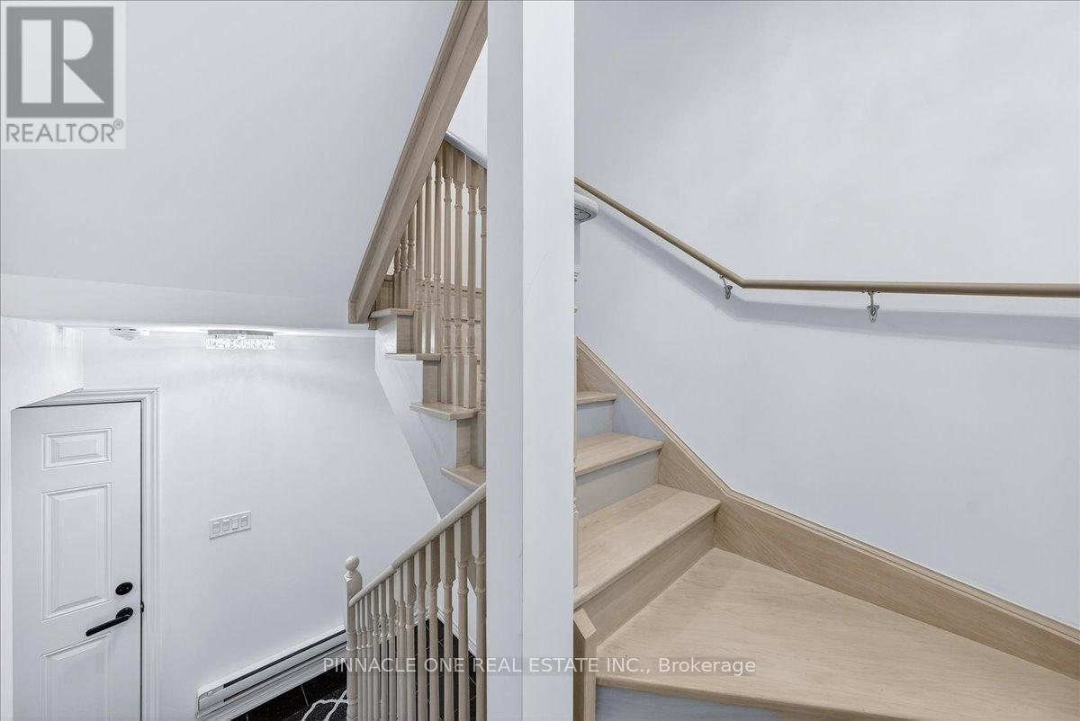 4 - 41 Pumpkin Corner Crescent, Barrie, Ontario  L9J 0C2 - Photo 4 - S12672064