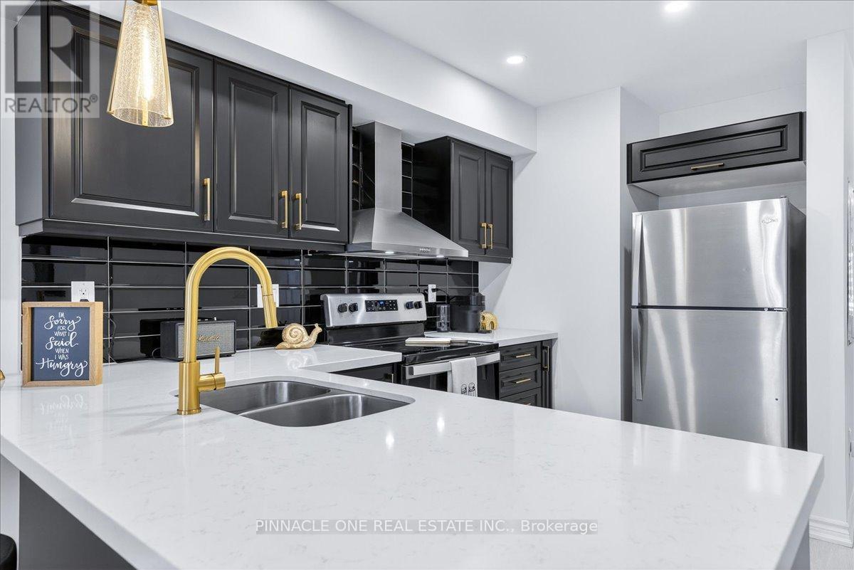 4 - 41 Pumpkin Corner Crescent, Barrie, Ontario  L9J 0C2 - Photo 9 - S12672064