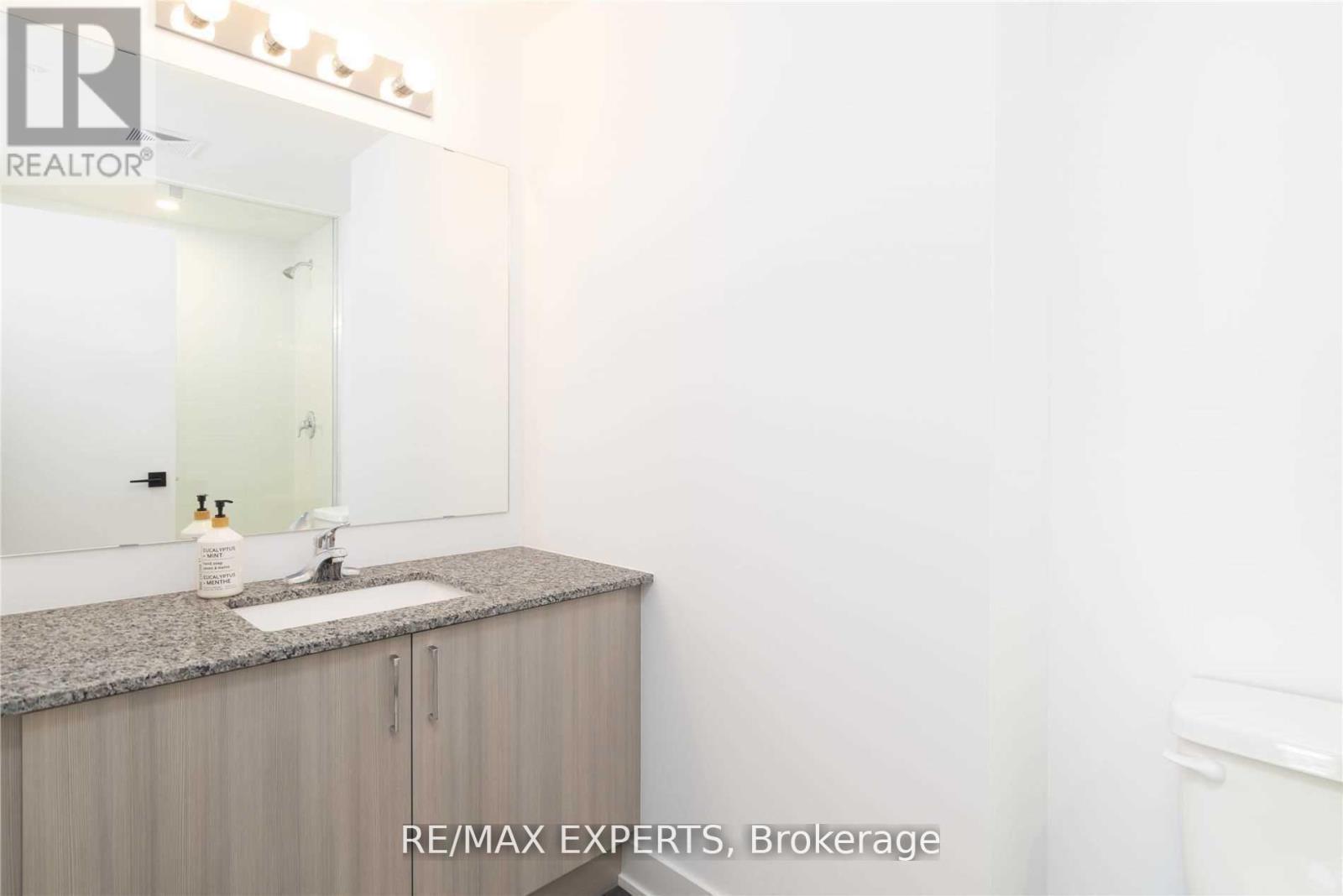 604 - 4 Spice Way, Barrie, Ontario  L9J 0M2 - Photo 10 - S12672076