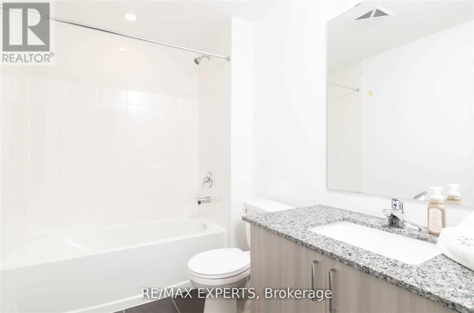 604 - 4 Spice Way, Barrie, Ontario  L9J 0M2 - Photo 9 - S12672076