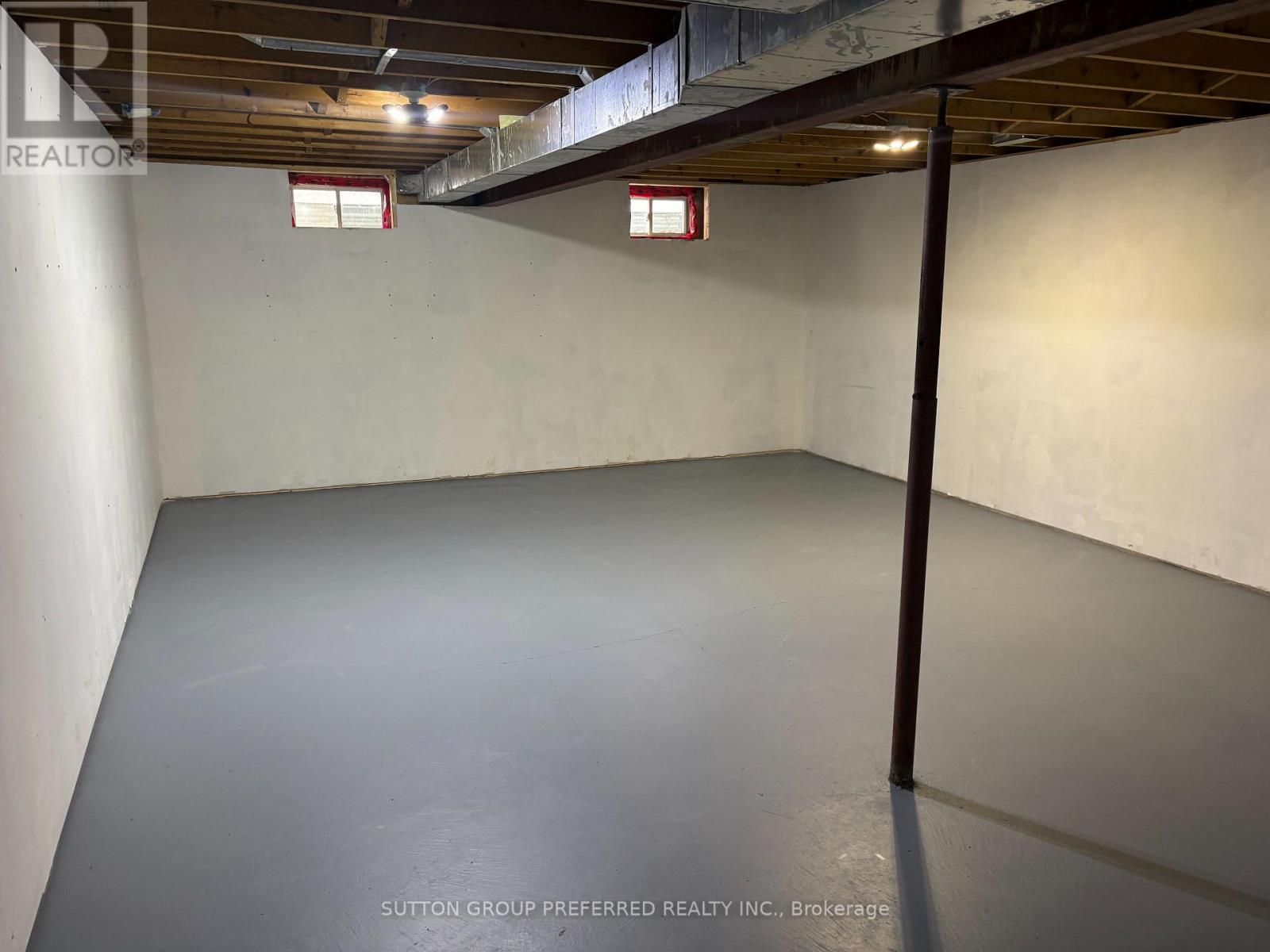 195 Simpson Crescent, London East (East K), Ontario  N5V 5E1 - Photo 11 - X12457328