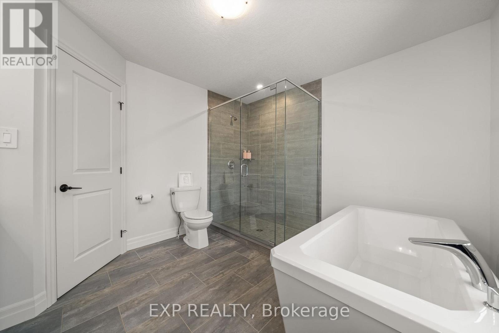 58 Lanark Drive, Belleville, Ontario  K8N 0G8 - Photo 25 - X12666406