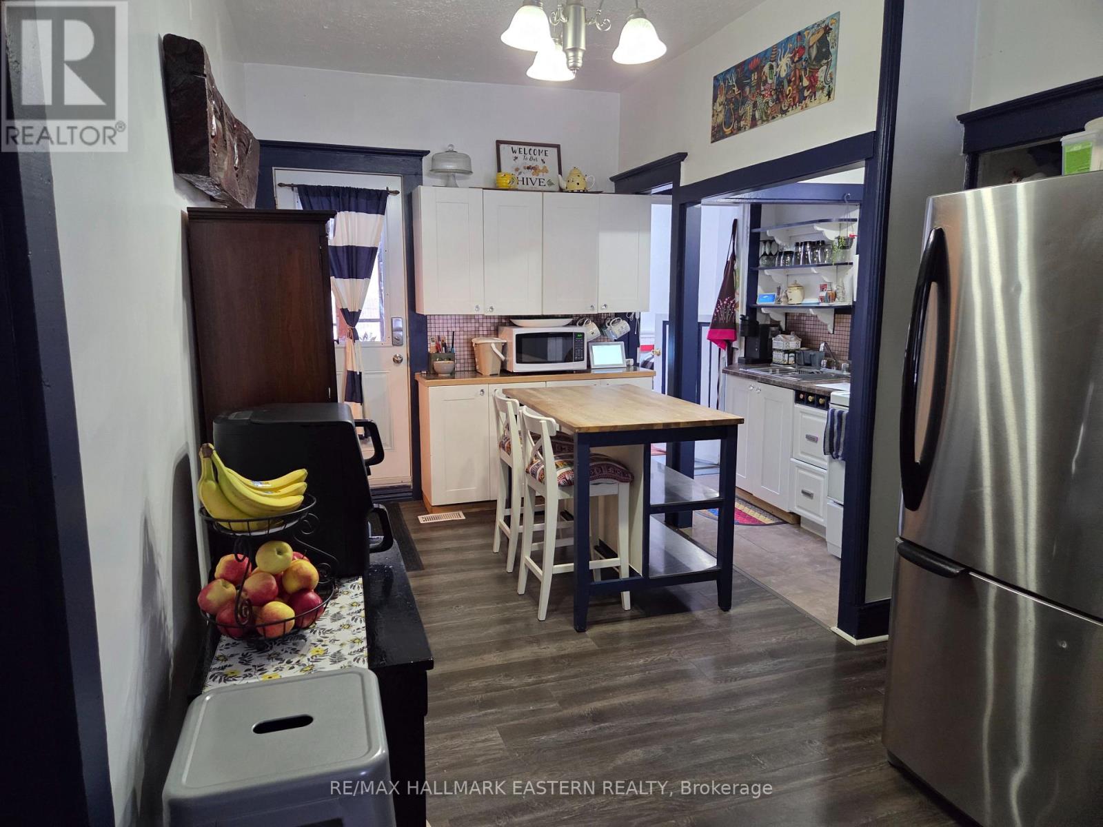 870 George Street N, Peterborough, Ontario  K9H 3T7 - Photo 3 - X12672420