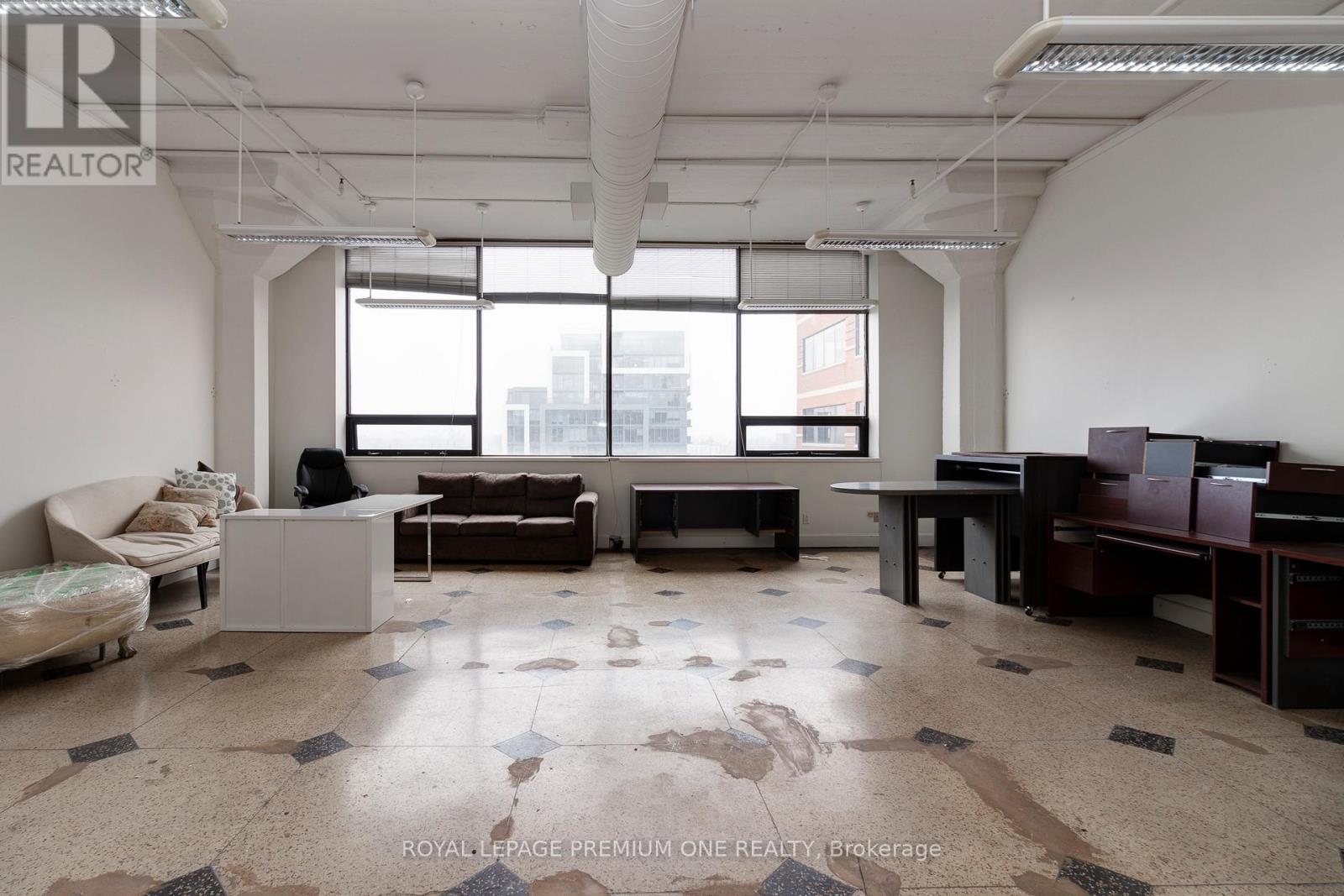 403 - 672 Dupont Street, Toronto, Ontario  M6G 1Z6 - Photo 5 - W12671922