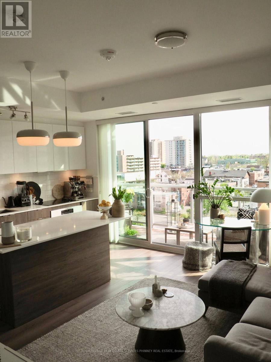 507 - 8 Ann Street, Mississauga, Ontario  L5G 3E6 - Photo 1 - W12671960