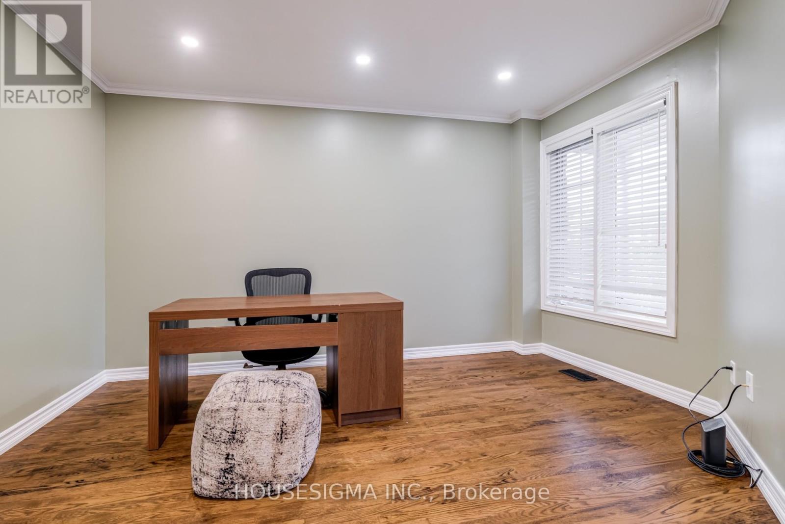 1475 Ravensmoor Crescent, Mississauga, Ontario  L5M 3L4 - Photo 5 - W12671974