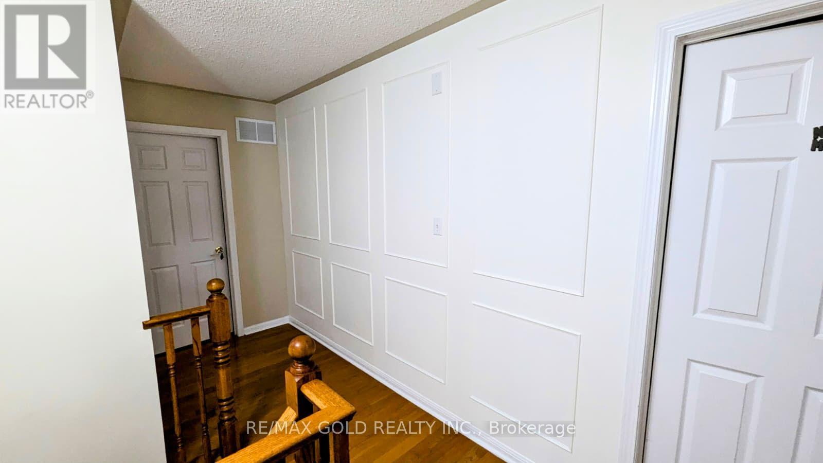 56 Williamson Drive, Brampton, Ontario  L7A 3L9 - Photo 10 - W12671982