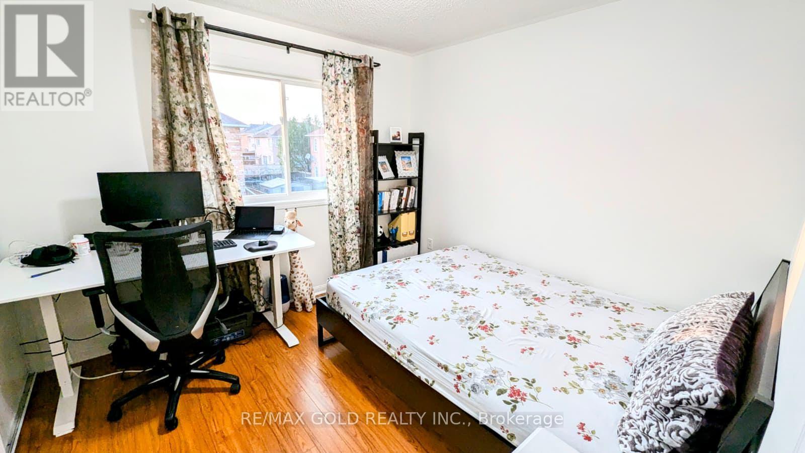 56 Williamson Drive, Brampton, Ontario  L7A 3L9 - Photo 11 - W12671982