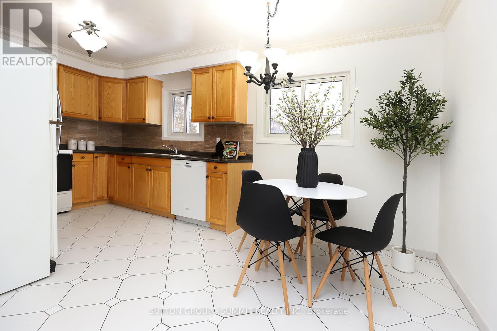 420 Appledore Crescent, Mississauga, Ontario  L5B 2L6 - Photo 11 - W12672058