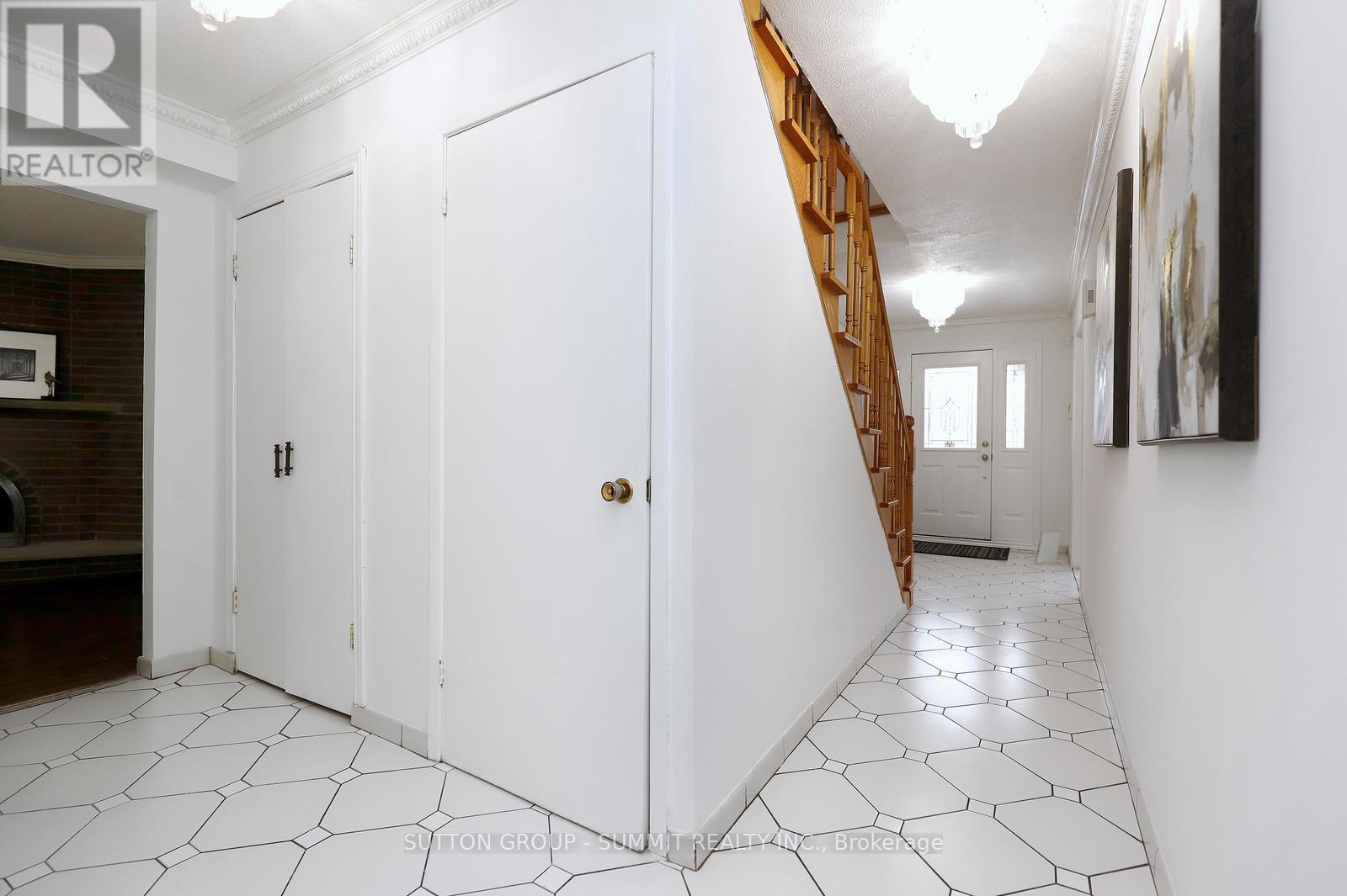 420 Appledore Crescent, Mississauga, Ontario  L5B 2L6 - Photo 16 - W12672058