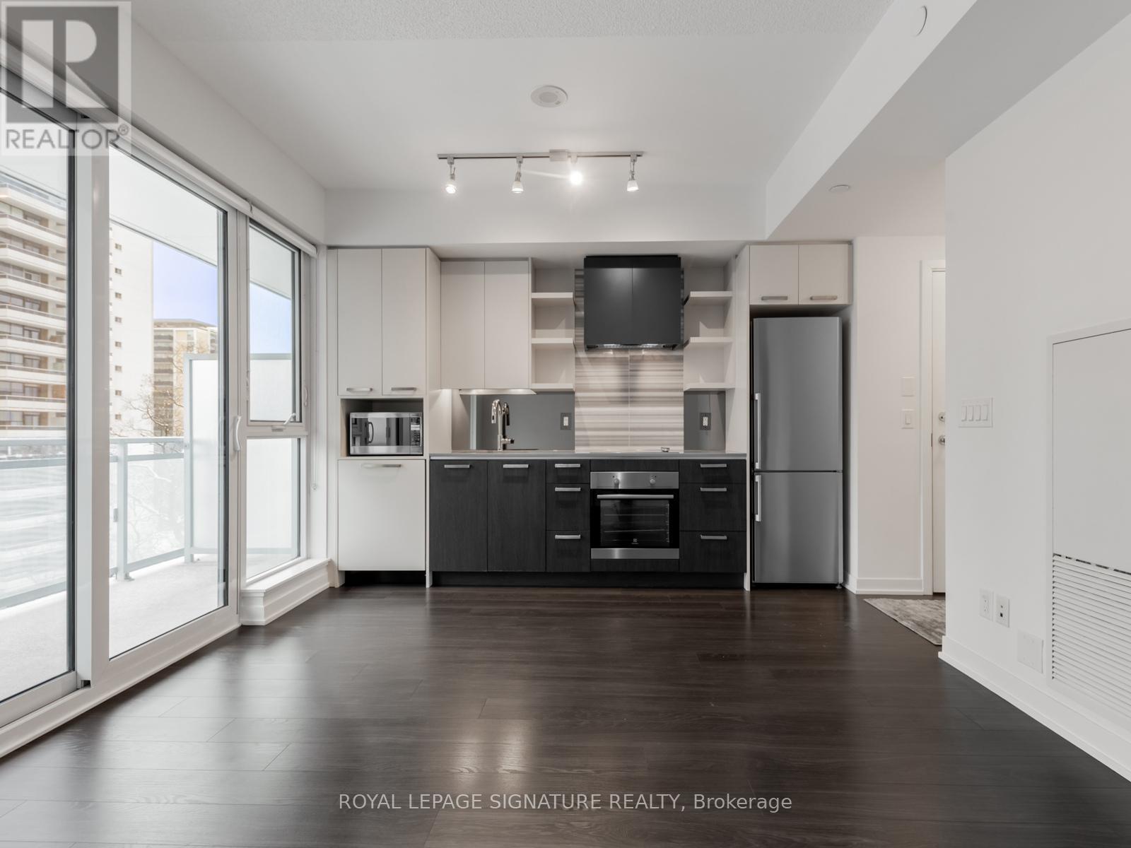 736 - 1830 Bloor Street W, Toronto, Ontario  M6P 0A2 - Photo 12 - W12672066