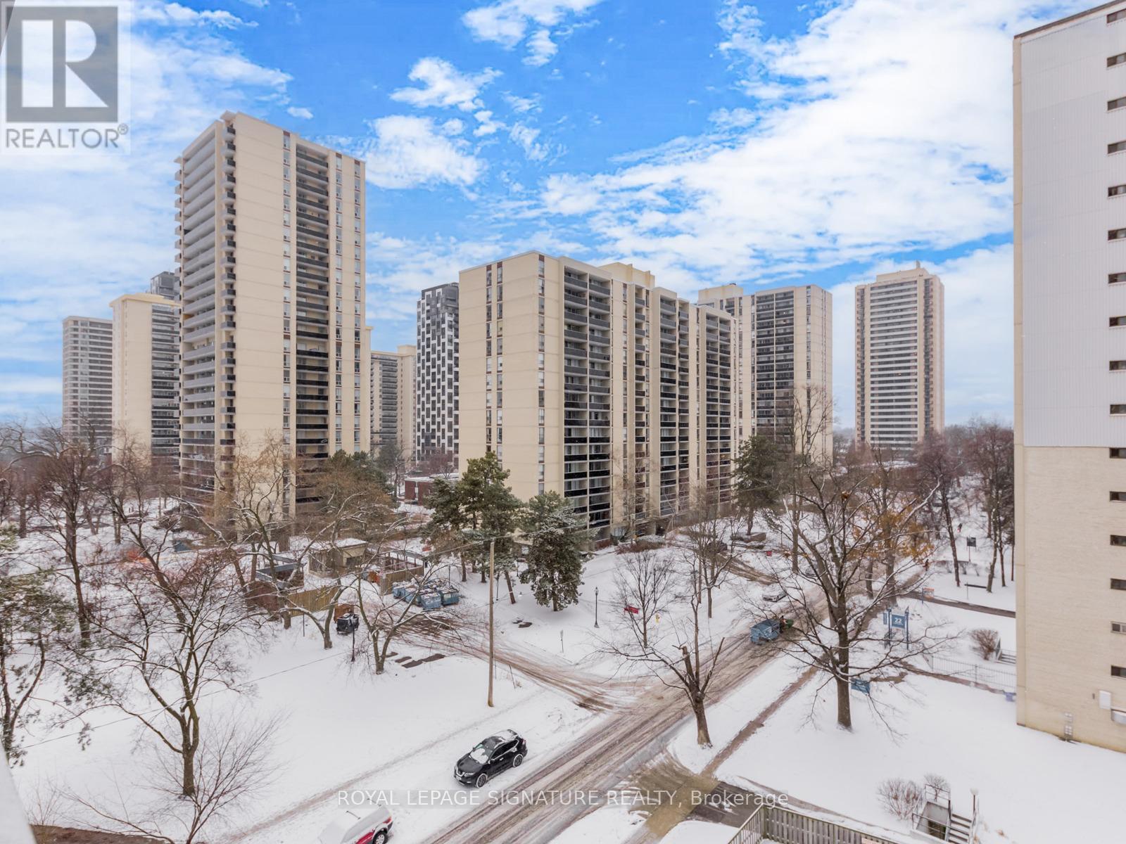 736 - 1830 Bloor Street W, Toronto, Ontario  M6P 0A2 - Photo 27 - W12672066