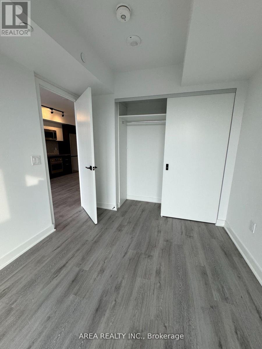 303 - 36 Zorra Street, Toronto, Ontario  M8Z 0G5 - Photo 8 - W12672088