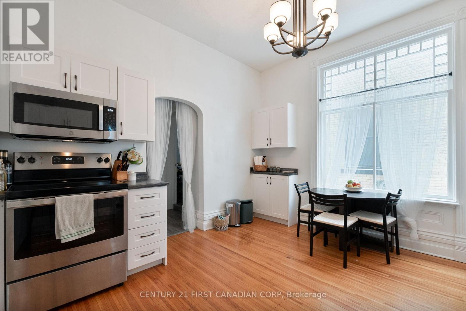 578 Waterloo Street, London East, Ontario  N6B 2P9 - Photo 9 - X12666316