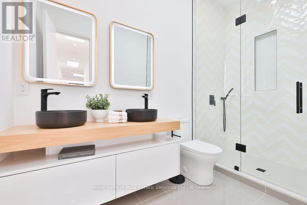 431 Sandlewood Road, Oakville, Ontario  L6L 3S3 - Photo 41 - W12672278