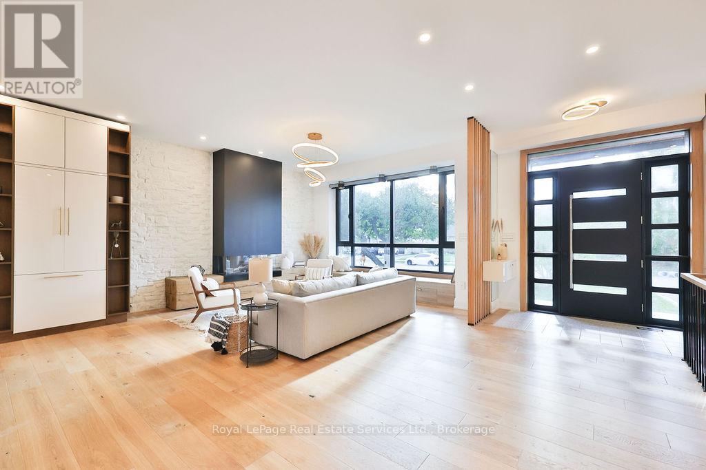 431 Sandlewood Road, Oakville, Ontario  L6L 3S3 - Photo 5 - W12672278
