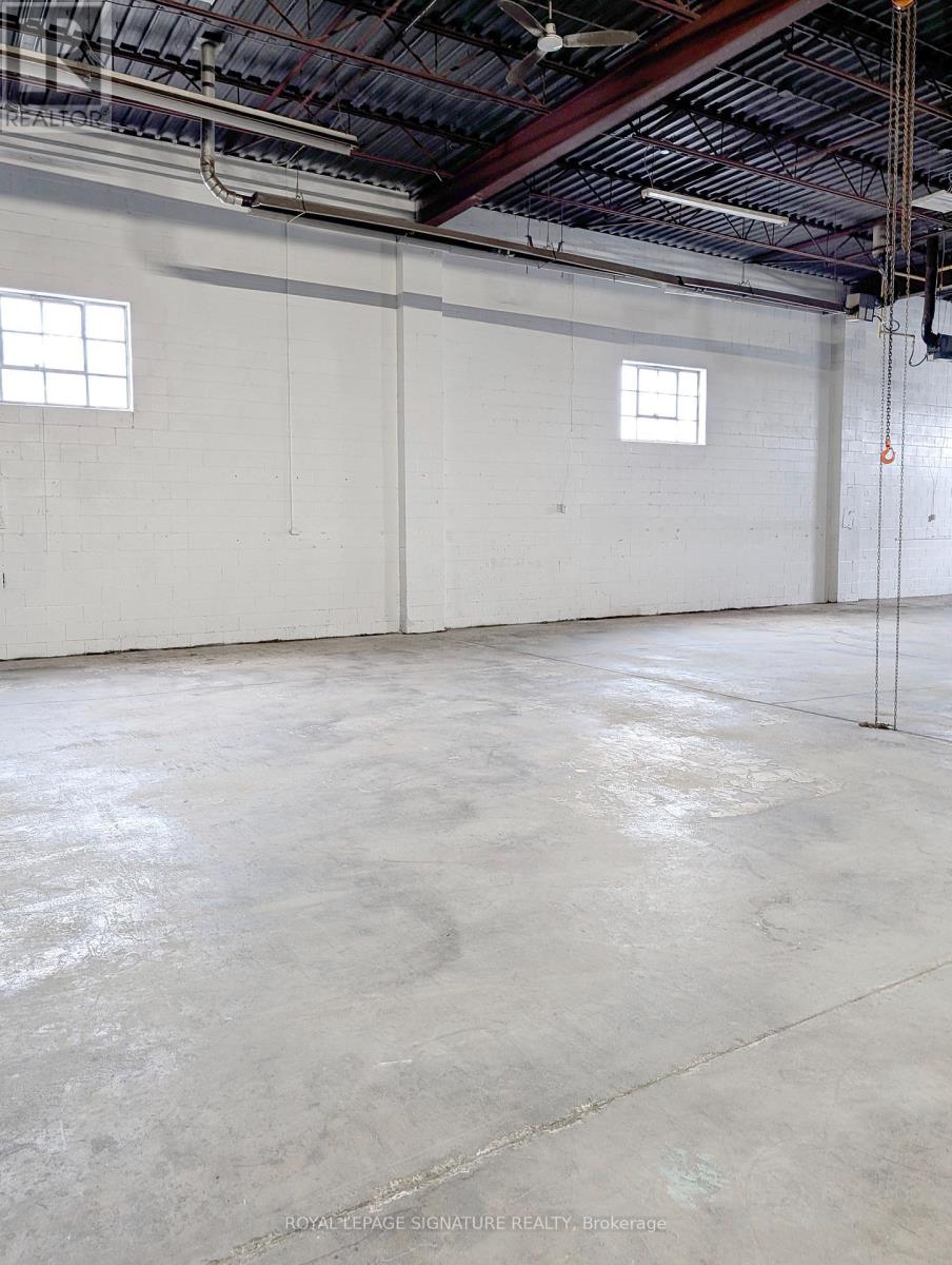 1-2 - 7575 Kimbel Street, Mississauga, Ontario  L5S 1C8 - Photo 4 - W12671672