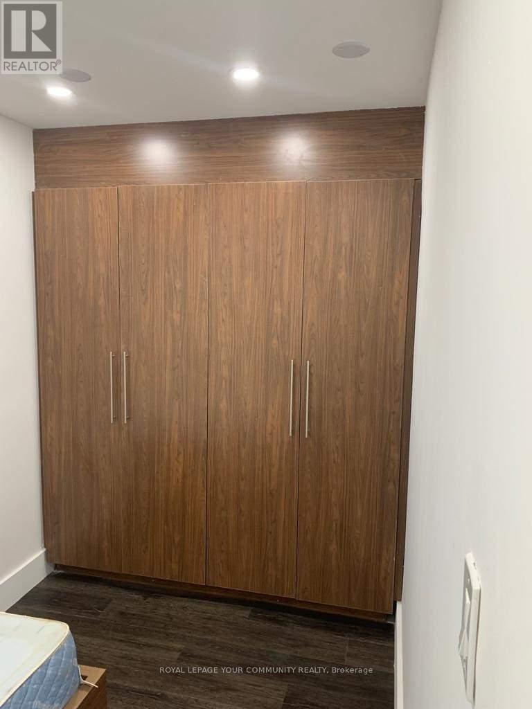 1011 - 1450 Glen Abbey Gate, Oakville, Ontario  L6M 2V7 - Photo 12 - W12473650