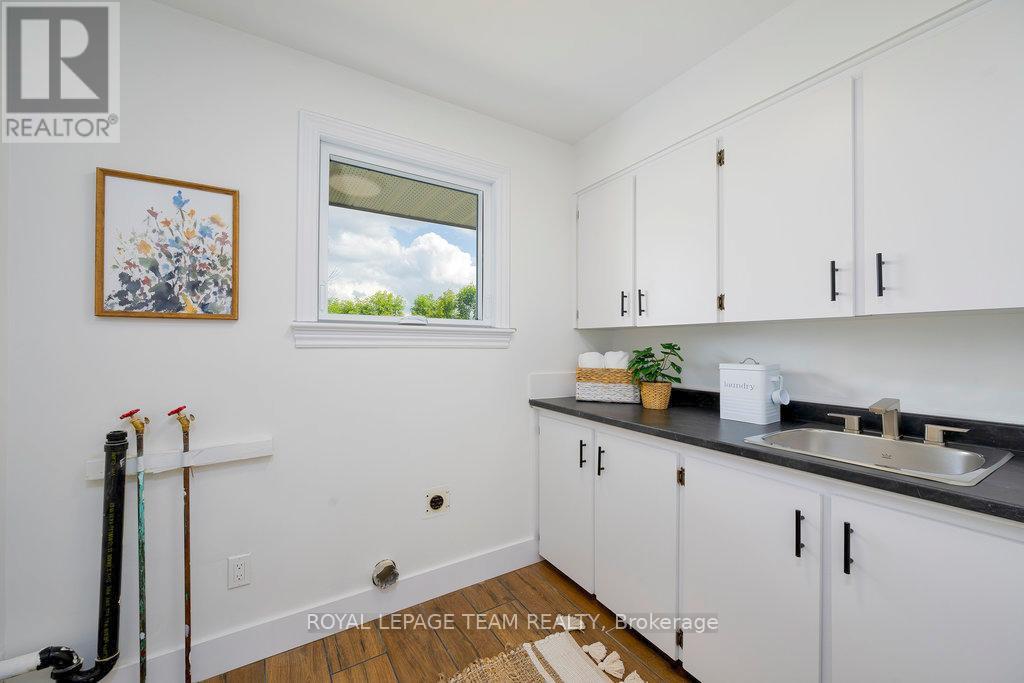 517 Donald B. Munro Drive, Ottawa, Ontario  K0A 1L0 - Photo 17 - X12672098