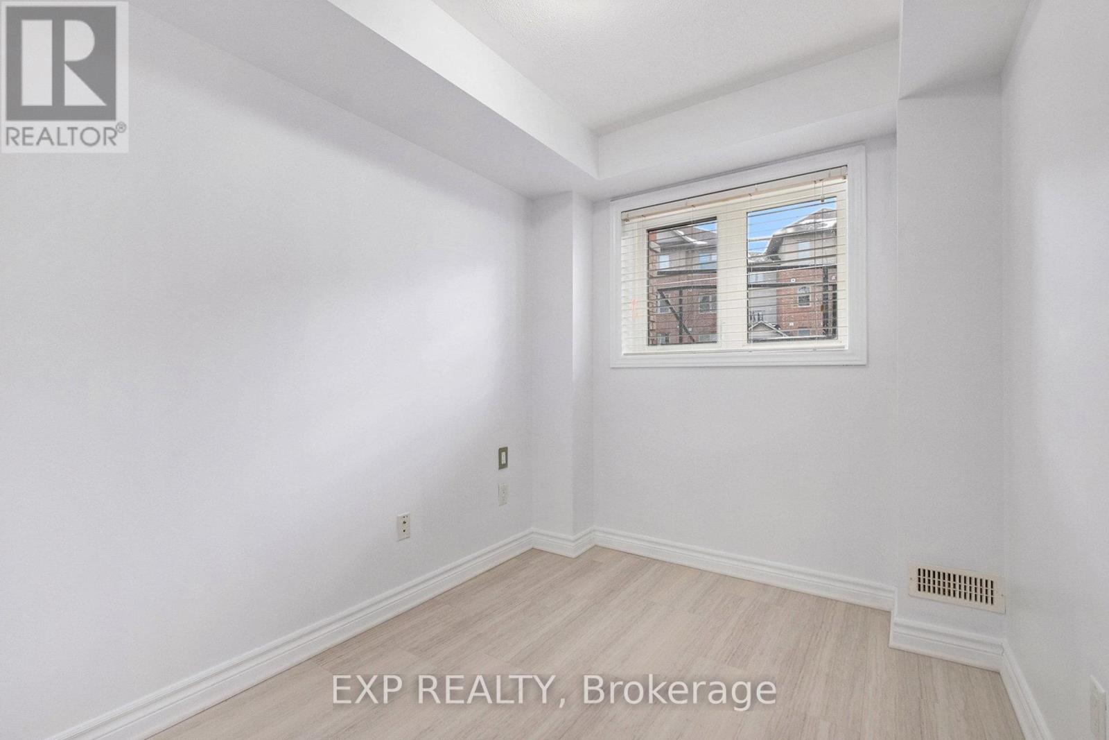 2 - 305 Cresthaven Drive, Ottawa, Ontario  K2G 4R5 - Photo 10 - X12672322