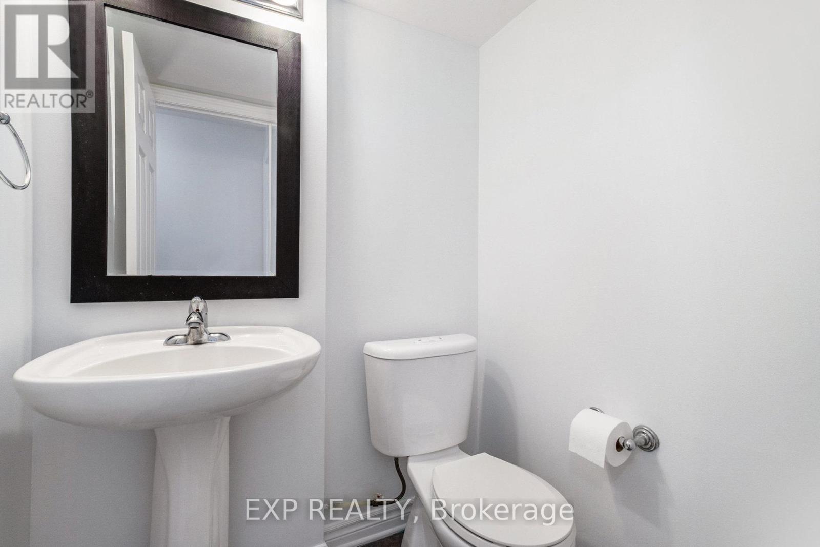 2 - 305 Cresthaven Drive, Ottawa, Ontario  K2G 4R5 - Photo 9 - X12672322