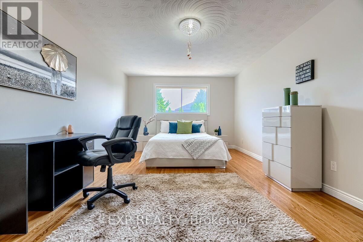 16 Vogue Court, Hamilton, Ontario  L8E 4T3 - Photo 29 - X12666360