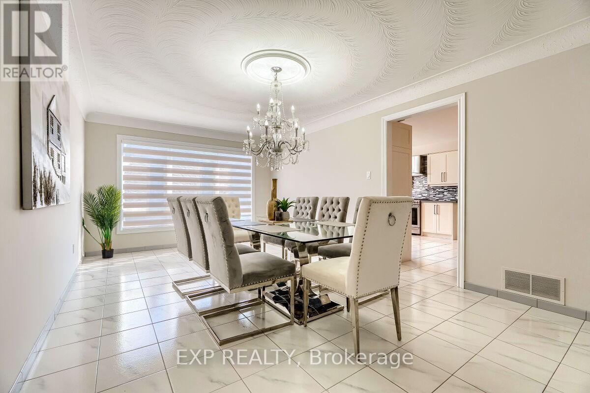 16 Vogue Court, Hamilton, Ontario  L8E 4T3 - Photo 8 - X12666360