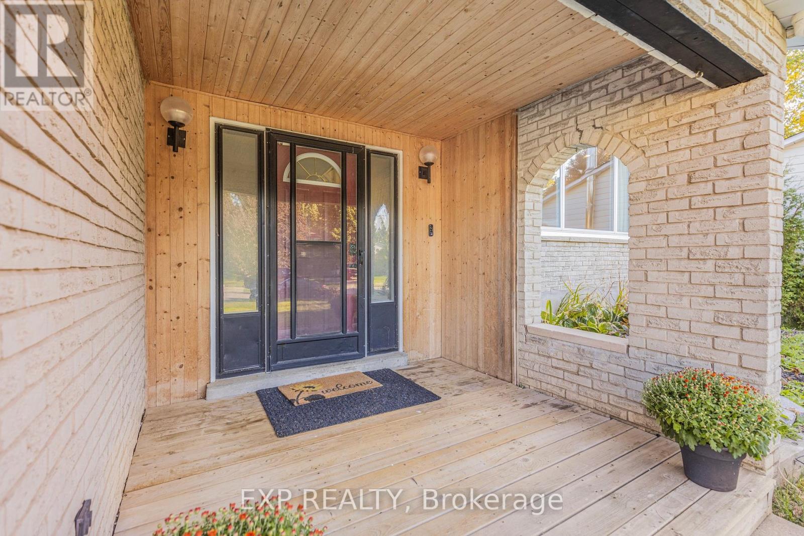 474 Sandhill Court, Shelburne, Ontario  L9V 3A1 - Photo 2 - X12671910