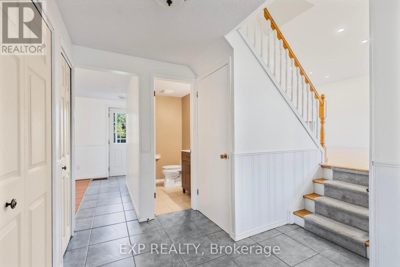 474 Sandhill Court, Shelburne, Ontario  L9V 3A1 - Photo 3 - X12671910