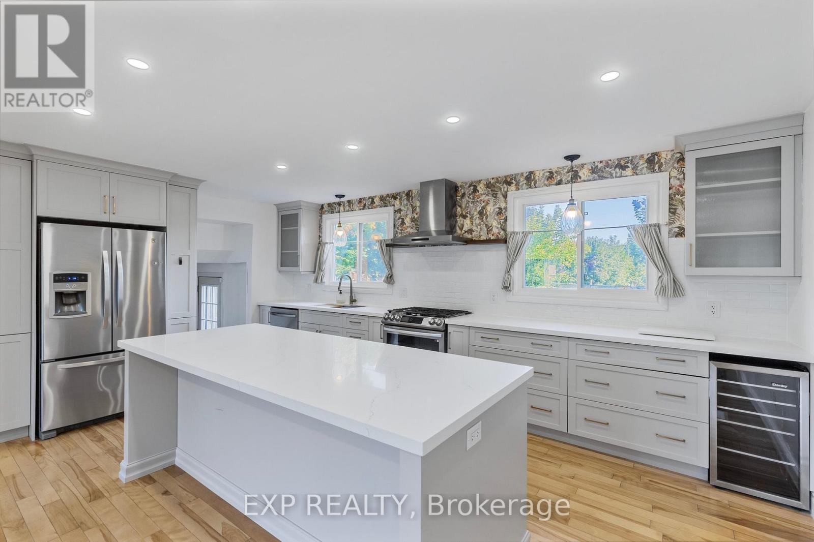 474 Sandhill Court, Shelburne, Ontario  L9V 3A1 - Photo 4 - X12671910