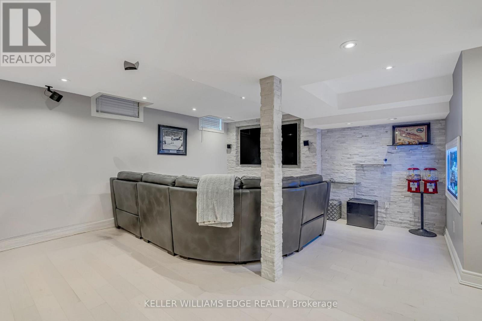 8 Keewaydin Street, Hamilton, Ontario  L8B 0K1 - Photo 32 - X12672002