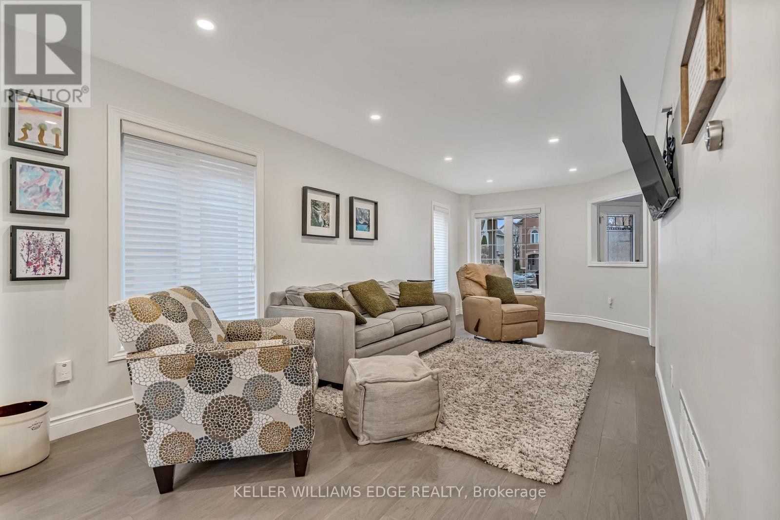 8 Keewaydin Street, Hamilton, Ontario  L8B 0K1 - Photo 8 - X12672002