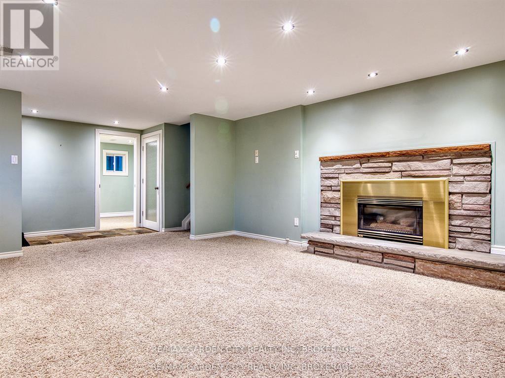 15 Black Friars Road, St. Catharines, Ontario  L2N 2M8 - Photo 21 - X12672134