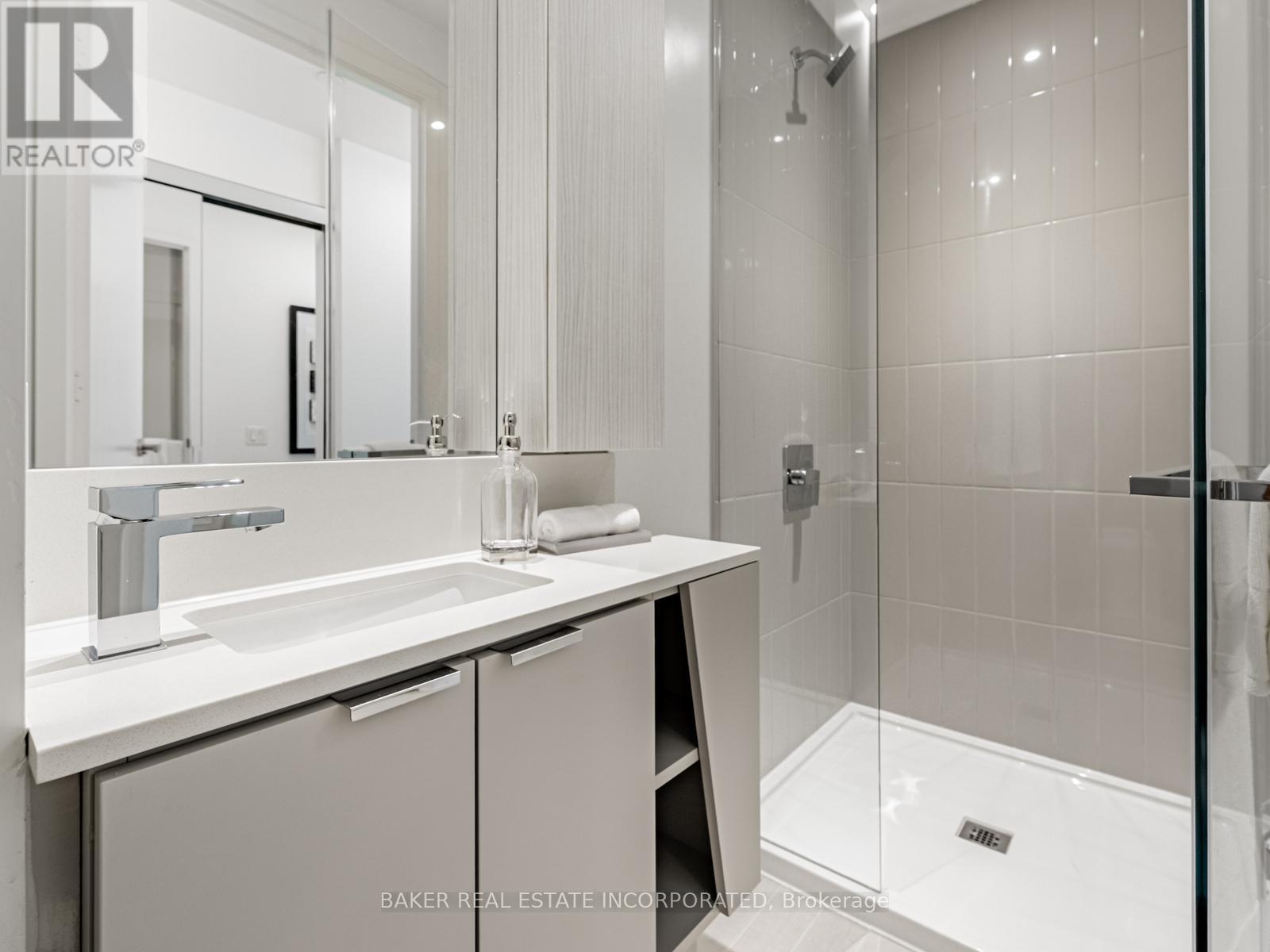 Th 12 - 407 Webb Drive, Mississauga, Ontario  L5B 0M4 - Photo 18 - W12671874
