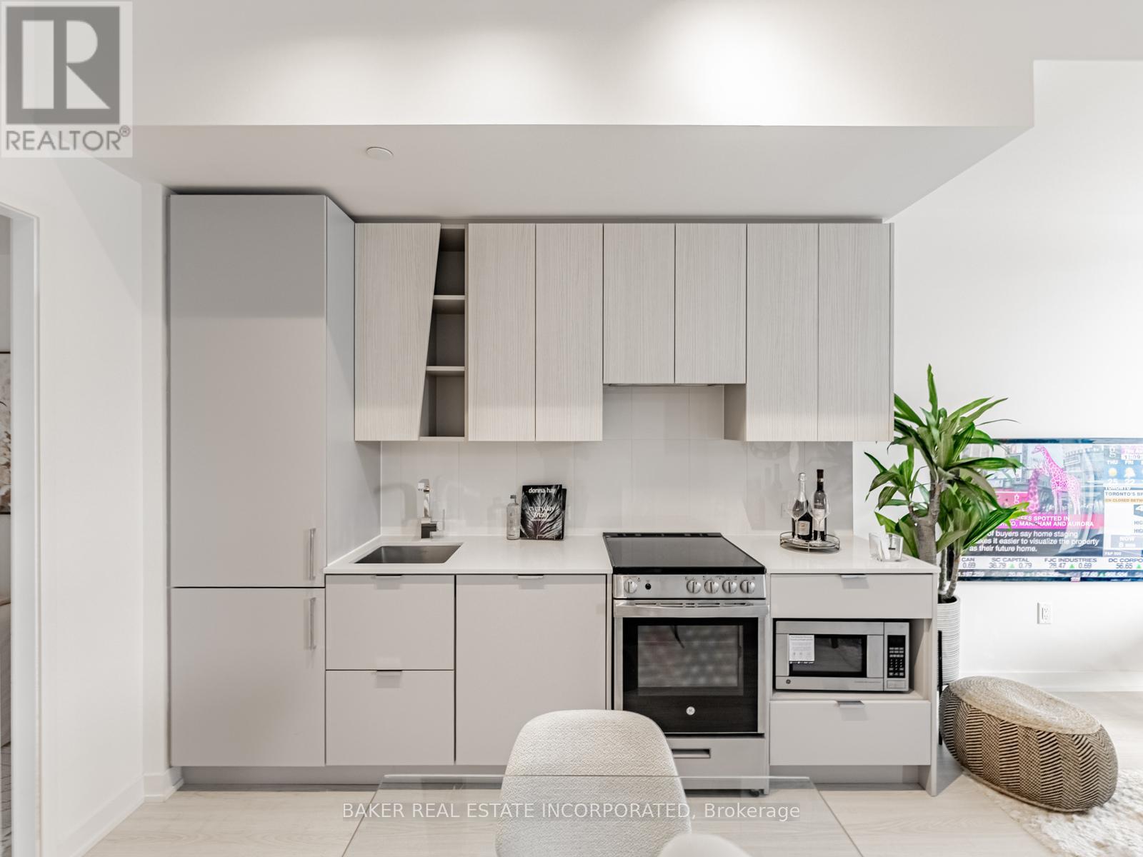 Th 12 - 407 Webb Drive, Mississauga, Ontario  L5B 0M4 - Photo 7 - W12671874