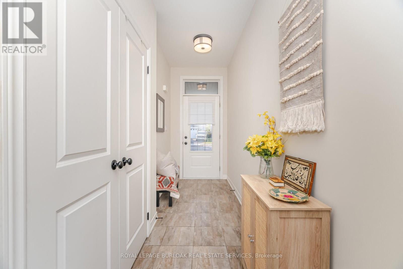 235 Mead Avenue, Hamilton, Ontario  L8H 3V6 - Photo 7 - X12478569