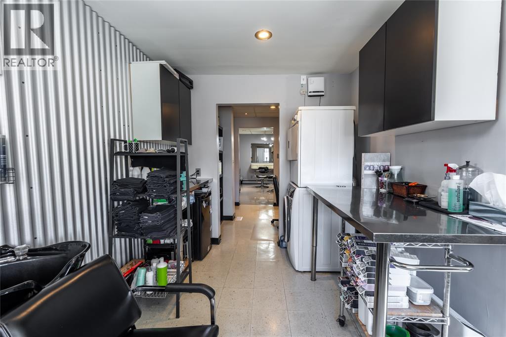 219 Lochiel Street, Sarnia, Ontario  N7T 4C8 - Photo 12 - 26000405