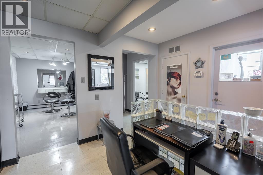 219 Lochiel Street, Sarnia, Ontario  N7T 4C8 - Photo 13 - 26000405