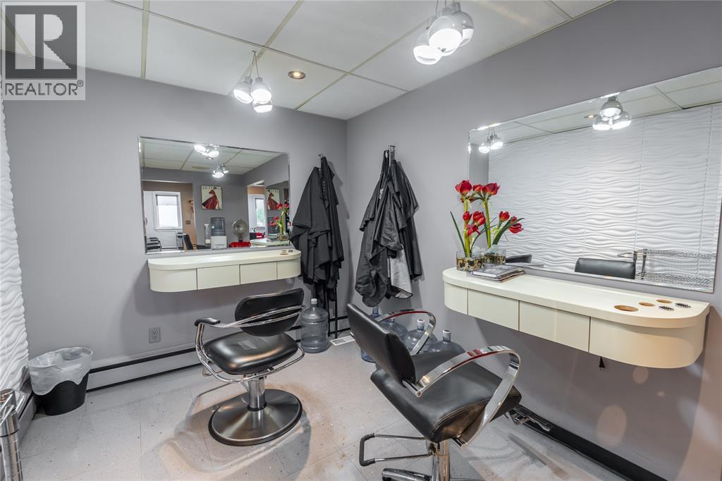 219 Lochiel Street, Sarnia, Ontario  N7T 4C8 - Photo 16 - 26000405