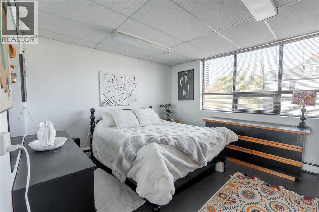 219 Lochiel Street, Sarnia, Ontario  N7T 4C8 - Photo 33 - 26000405